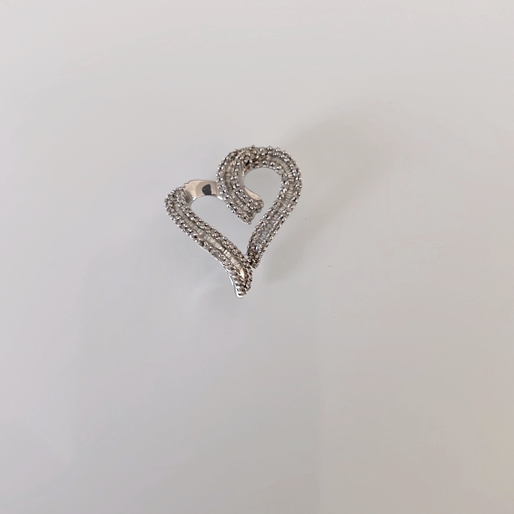 Solid 10K White Gold 0.50ctw Natural Diamond Heart Love Pendant